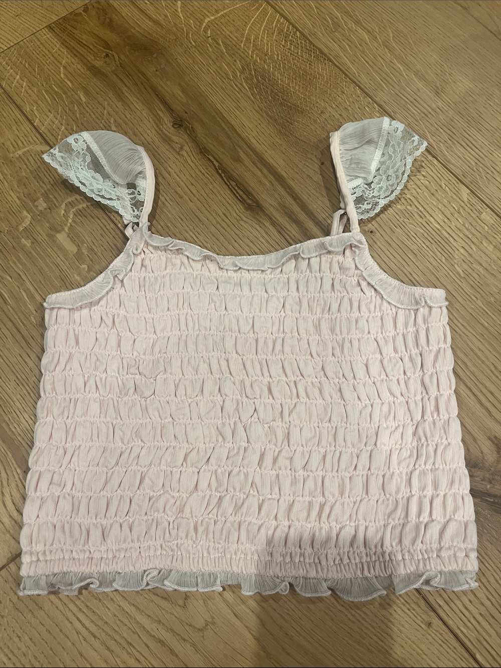 Abercrombie kids smocked top with lace flutter sleeve - girls size 9/10 - Picture 2 of 5